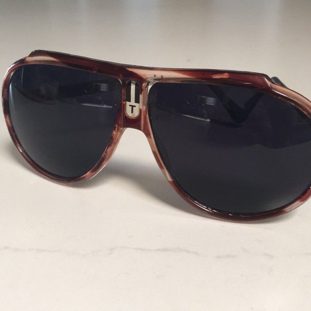 Vintage Corvette Tortoiseshell Aviator Sunglasses Dark Lenses Made in Taiwan